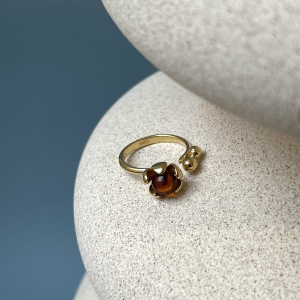 Кольцо серебряное с янтарём R9221ZK Кольцо серебряное с янтарём R9221ZK