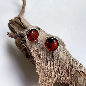 Серебряные серьги с янтарём E9222RV Серебряные серьги с янтарём E9222RV