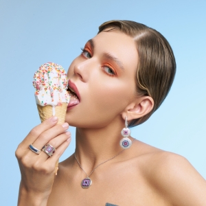 Серебряные серьги E5001R013