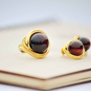 Кольцо серебряное с янтарём R000007ZK