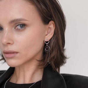 Серебряные серьги с янтарём E9379RV