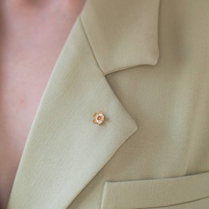 Брошь серебряная с янтарём B20005ZK