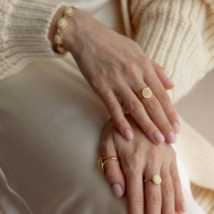 Кольцо серебряное с янтарём R9185ZM