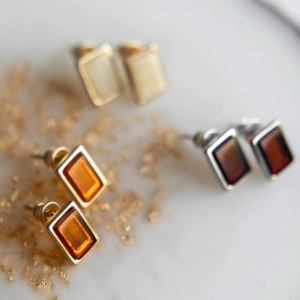 Серебряные серьги с янтарём E9316ZM