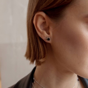 Серебряные серьги с янтарём E10010-2RV