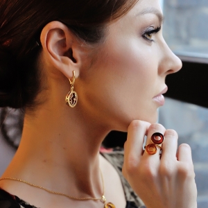 Кольцо серебряное с янтарём R9117-2ZO