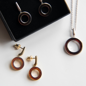 Серебряные серьги с янтарём E9114ZK