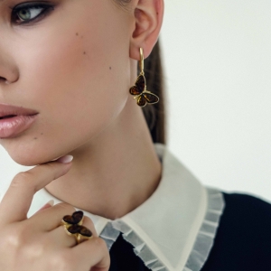 Серебряные серьги с янтарём E9152-1ZO