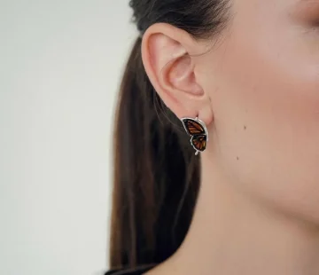 Серебряные серьги с янтарём E9153RO