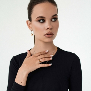 Кольцо серебряное с янтарём R9118RV