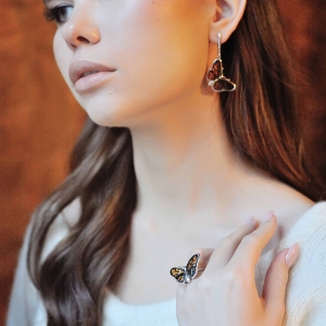 Кольцо серебряное с янтарём R9150RO