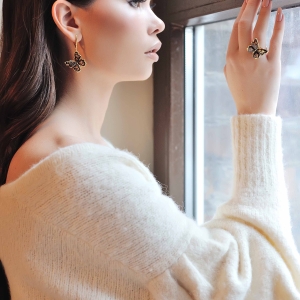 Кольцо серебряное с янтарём R9151ZO Кольцо серебряное с янтарём R9151ZO