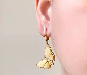 Серебряные серьги с янтарём E9150-1ZM