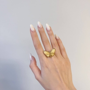 Кольцо серебряное с янтарём R9150ZM Кольцо серебряное с янтарём R9150ZM