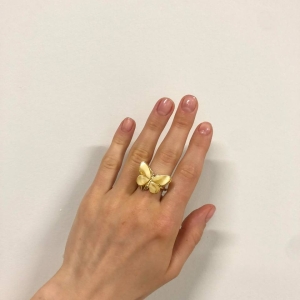 Кольцо серебряное с янтарём R9152ZM Кольцо серебряное с янтарём R9152ZM