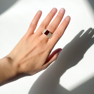 Кольцо серебряное с янтарём R20044SV