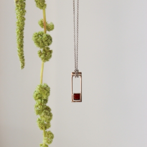 Кулон серебряный с янтарём P20049SV