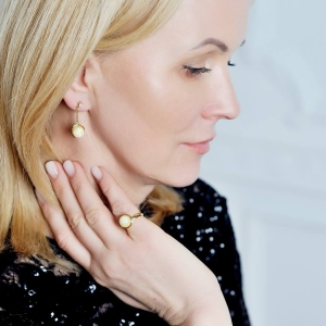 Серебряные серьги с янтарём E000024ZM Серебряные серьги с янтарём E000024ZM