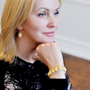 Серебряные серьги с янтарём E000028-1ZM Серебряные серьги с янтарём E000028-1ZM