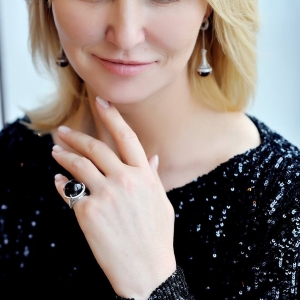 Кольцо серебряное с янтарём R000026RV