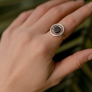 Кольцо серебряное с янтарём R9190RV